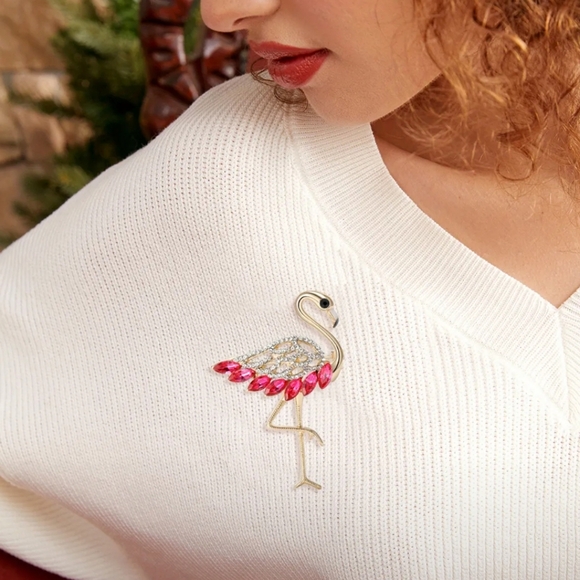 Flamingo Brooch Pin With Sparkling Rhinestones - Picture 2 of 5